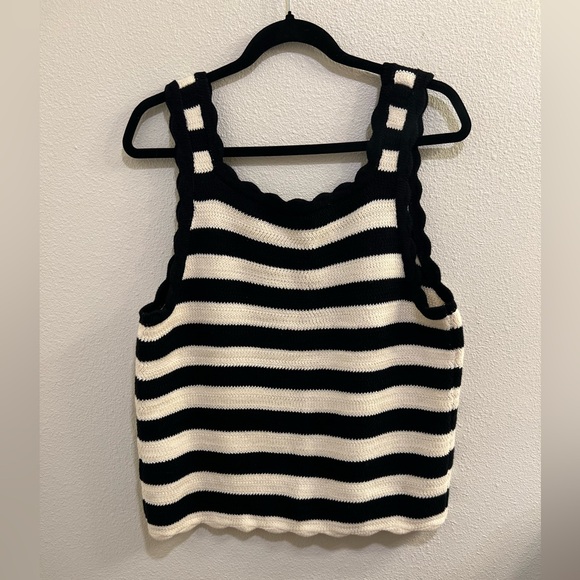 Gap Crochet Squareneck Sweater Tank Top - Picture 2 of 4